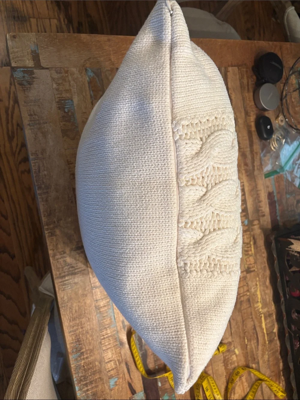 Pottery Barn 20x20 Cream Cableknit Cover with Feather Insert Brand New MSRP $90